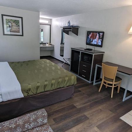 Quality Inn Moss Point - Pascagoula Kültér fotó
