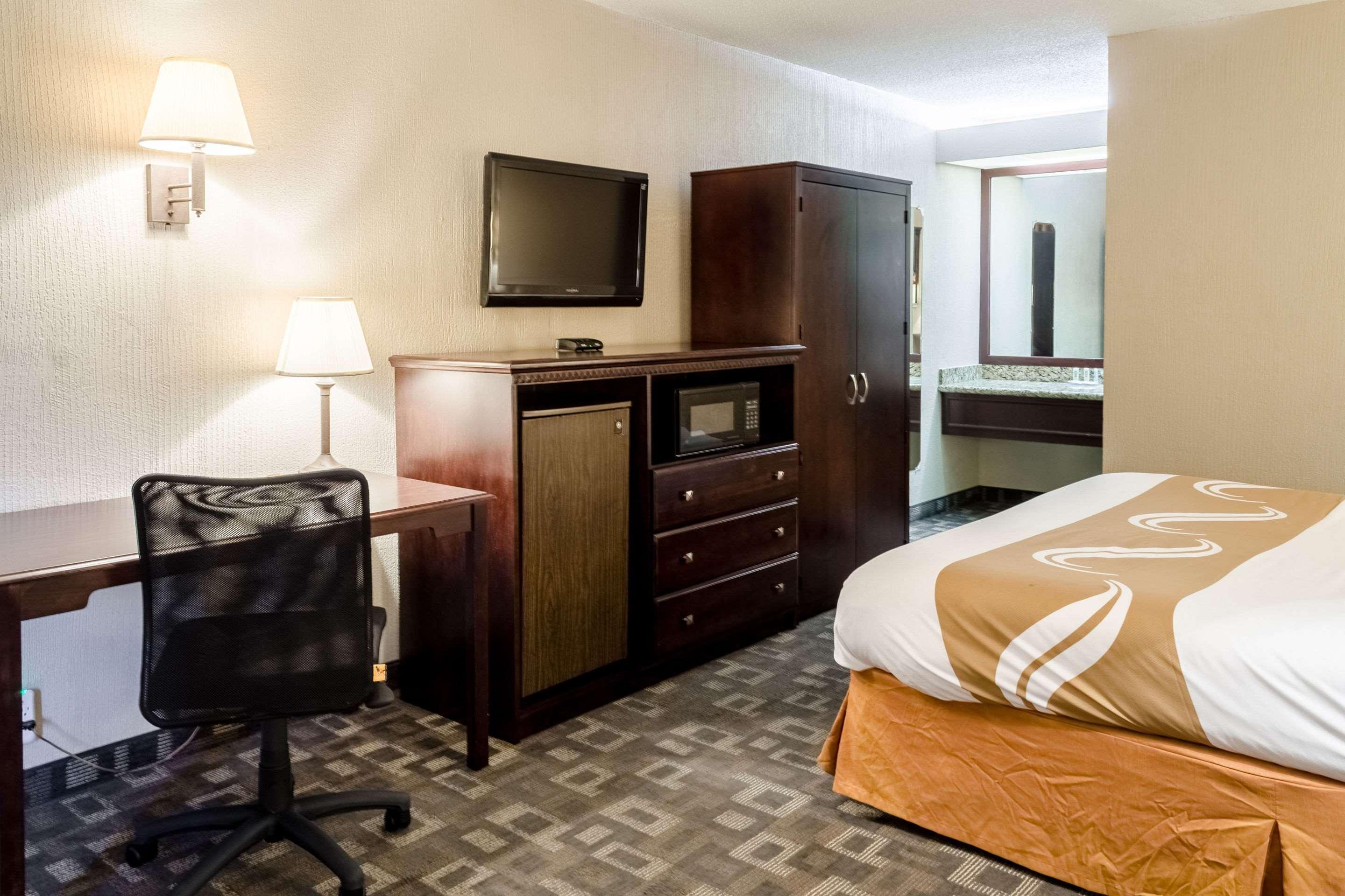 Quality Inn Moss Point - Pascagoula Kültér fotó
