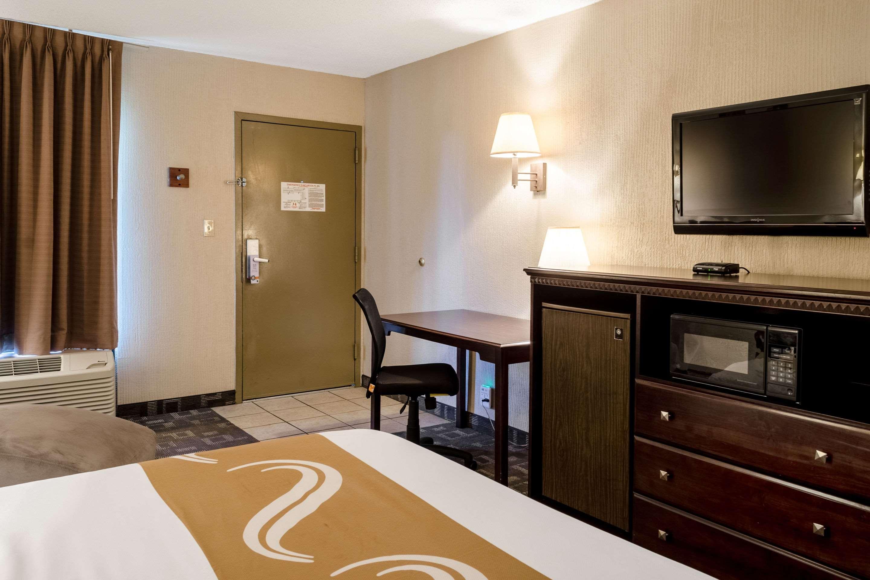 Quality Inn Moss Point - Pascagoula Kültér fotó