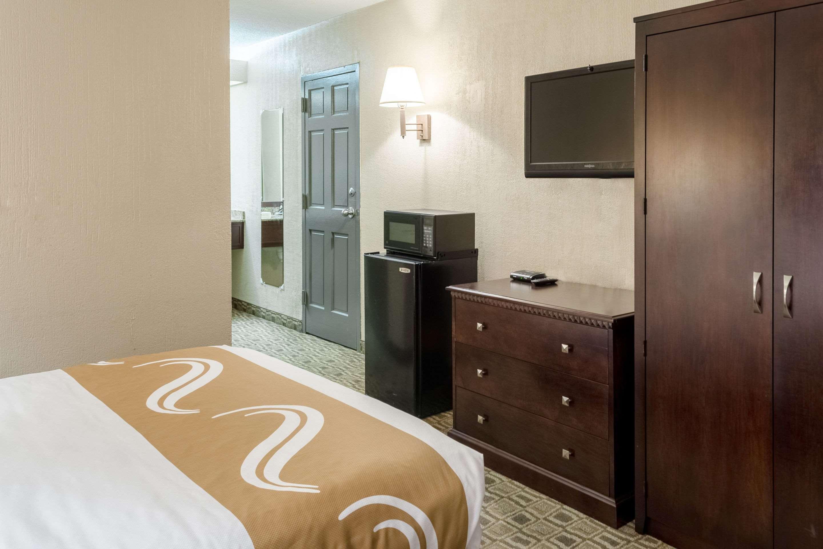 Quality Inn Moss Point - Pascagoula Kültér fotó