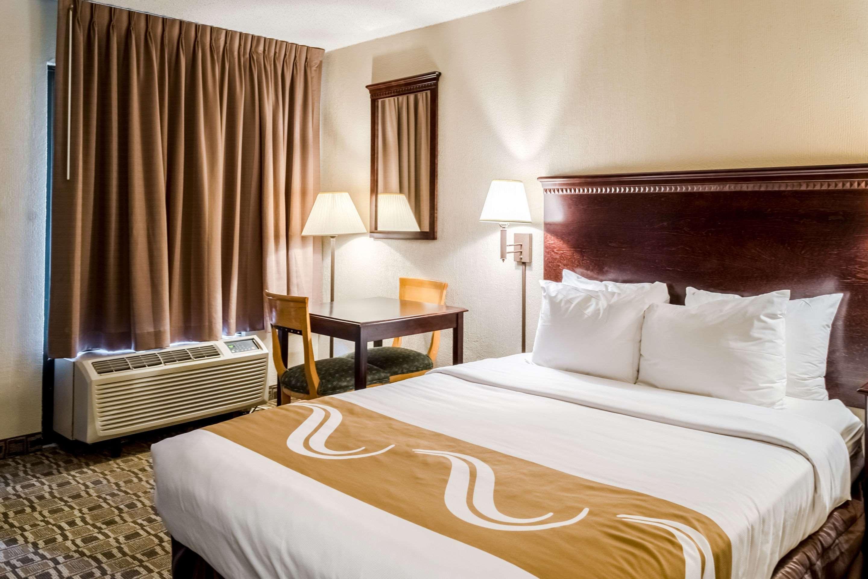 Quality Inn Moss Point - Pascagoula Kültér fotó
