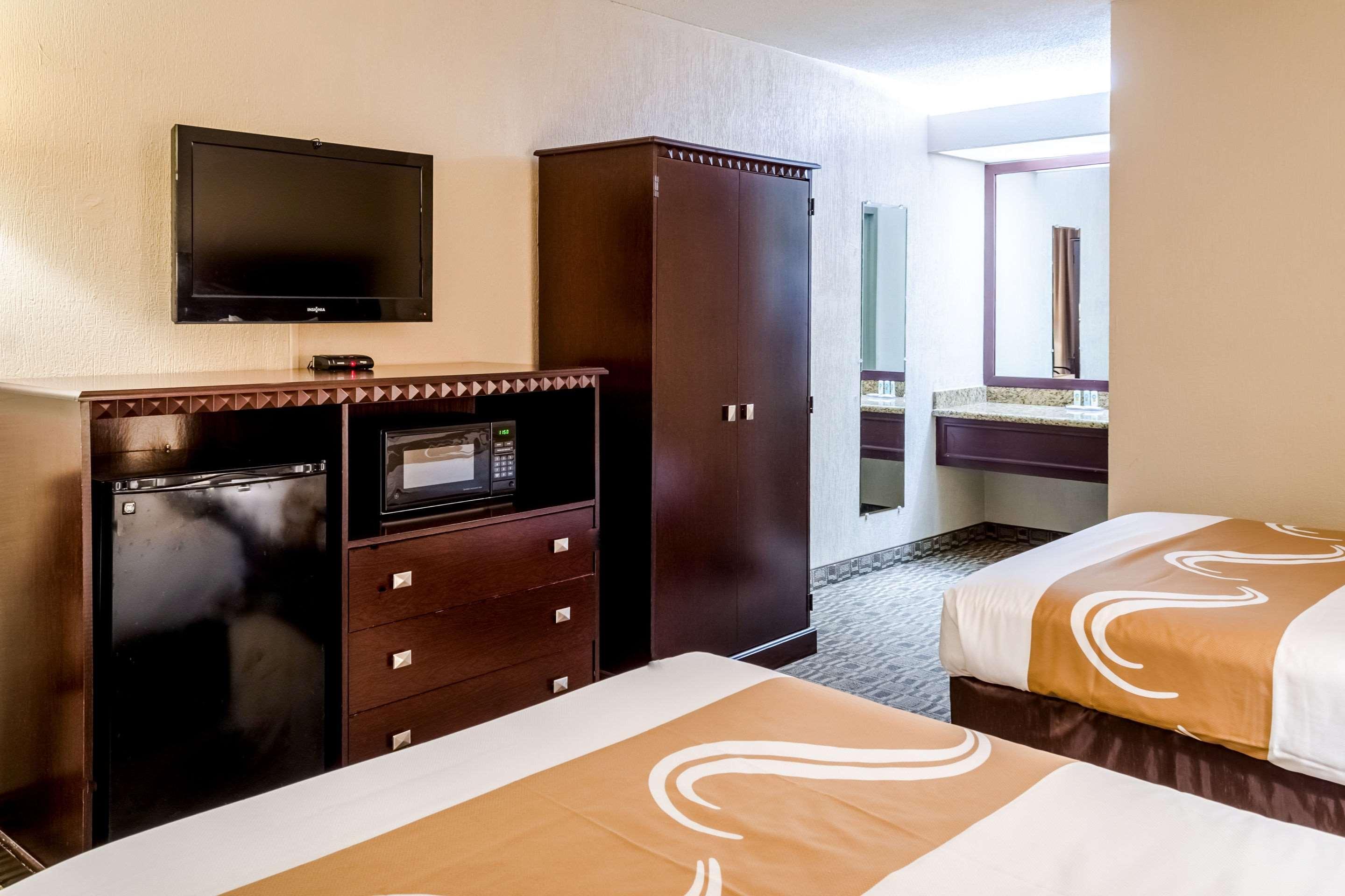 Quality Inn Moss Point - Pascagoula Kültér fotó